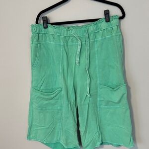easel Mint Green Drawstring Capris